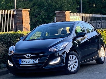 Used Hyundai i30 2015 for sale - 76122654: Photo 4