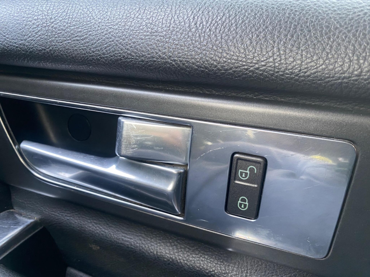 Used Land Rover Discovery 4 2009 for sale - 76179809: Photo 40