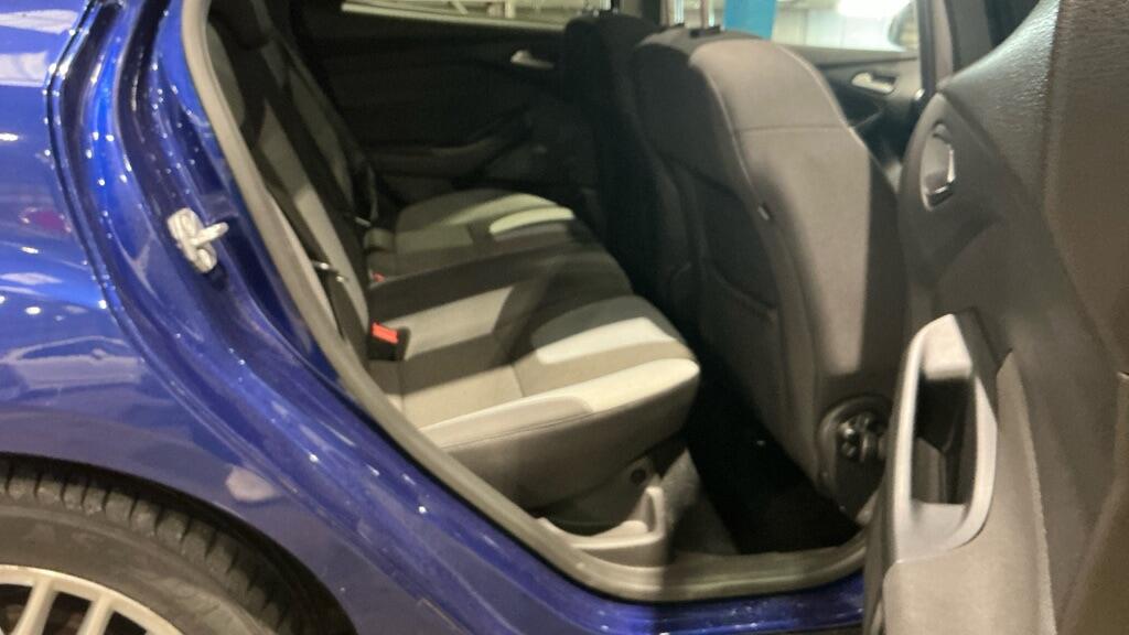 Used Ford Focus 2014 for sale - 76151924: Photo 7