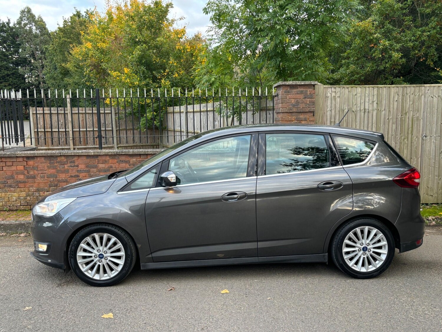 Used Ford C-Max 2017 for sale - 76123022: Photo 32