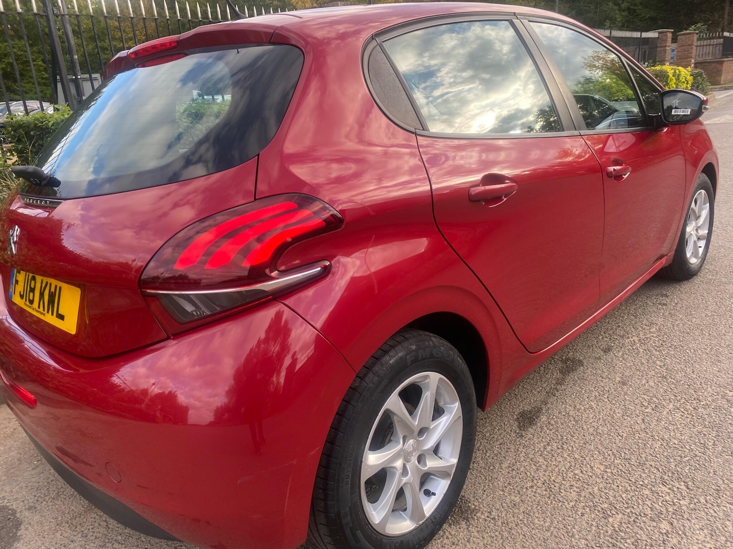 Used Peugeot 208 2019 for sale - 76121573: Photo 10