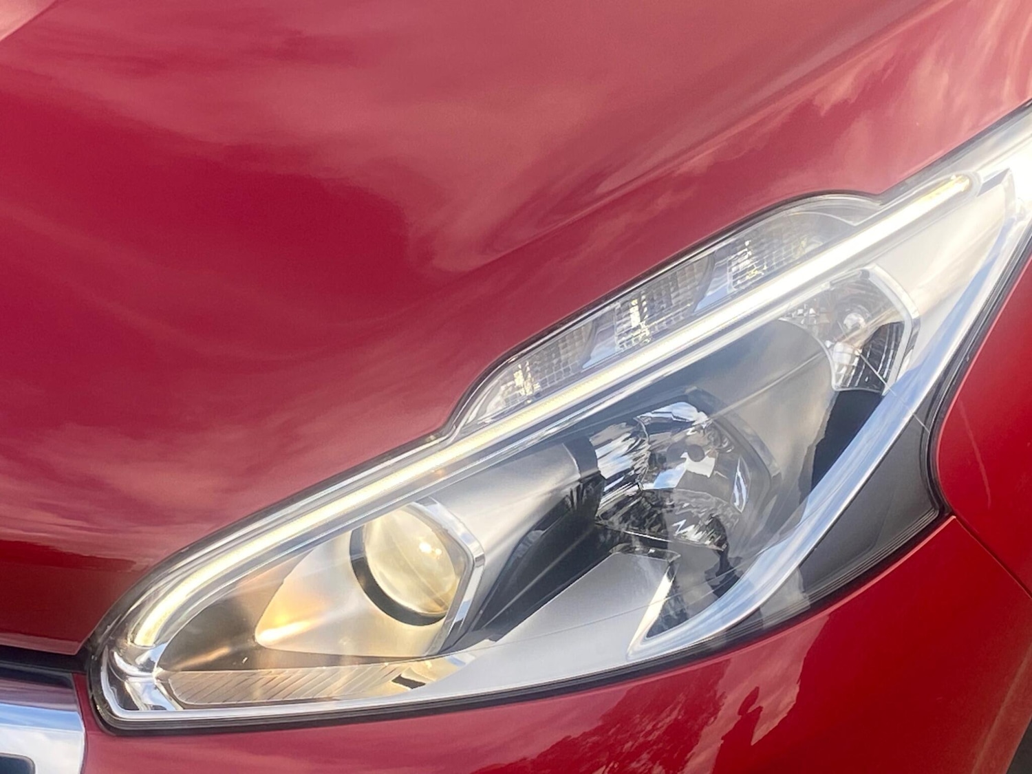 Used Peugeot 208 2019 for sale - 76121573: Photo 23