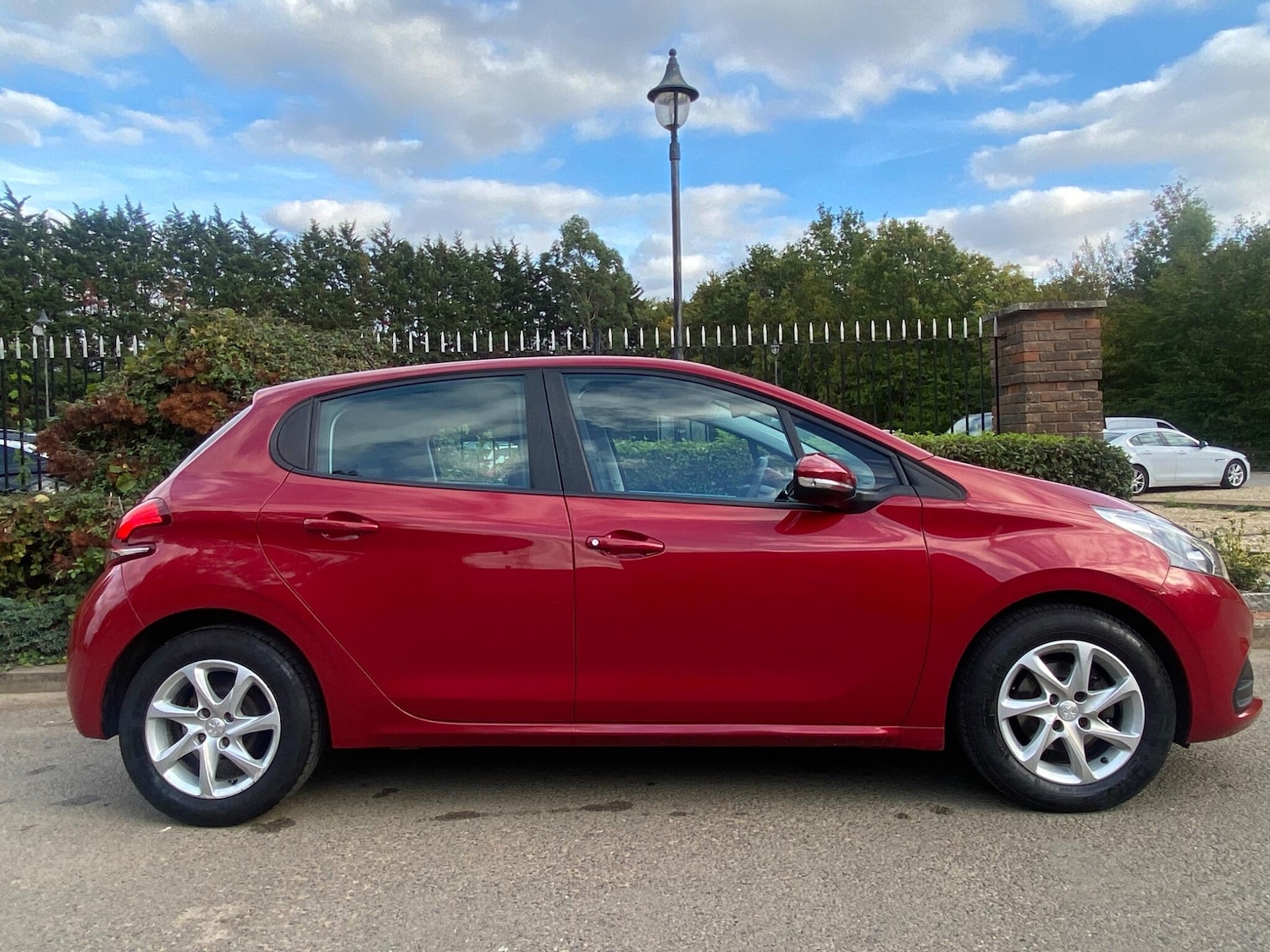 Used Peugeot 208 2019 for sale - 76121573: Photo 8