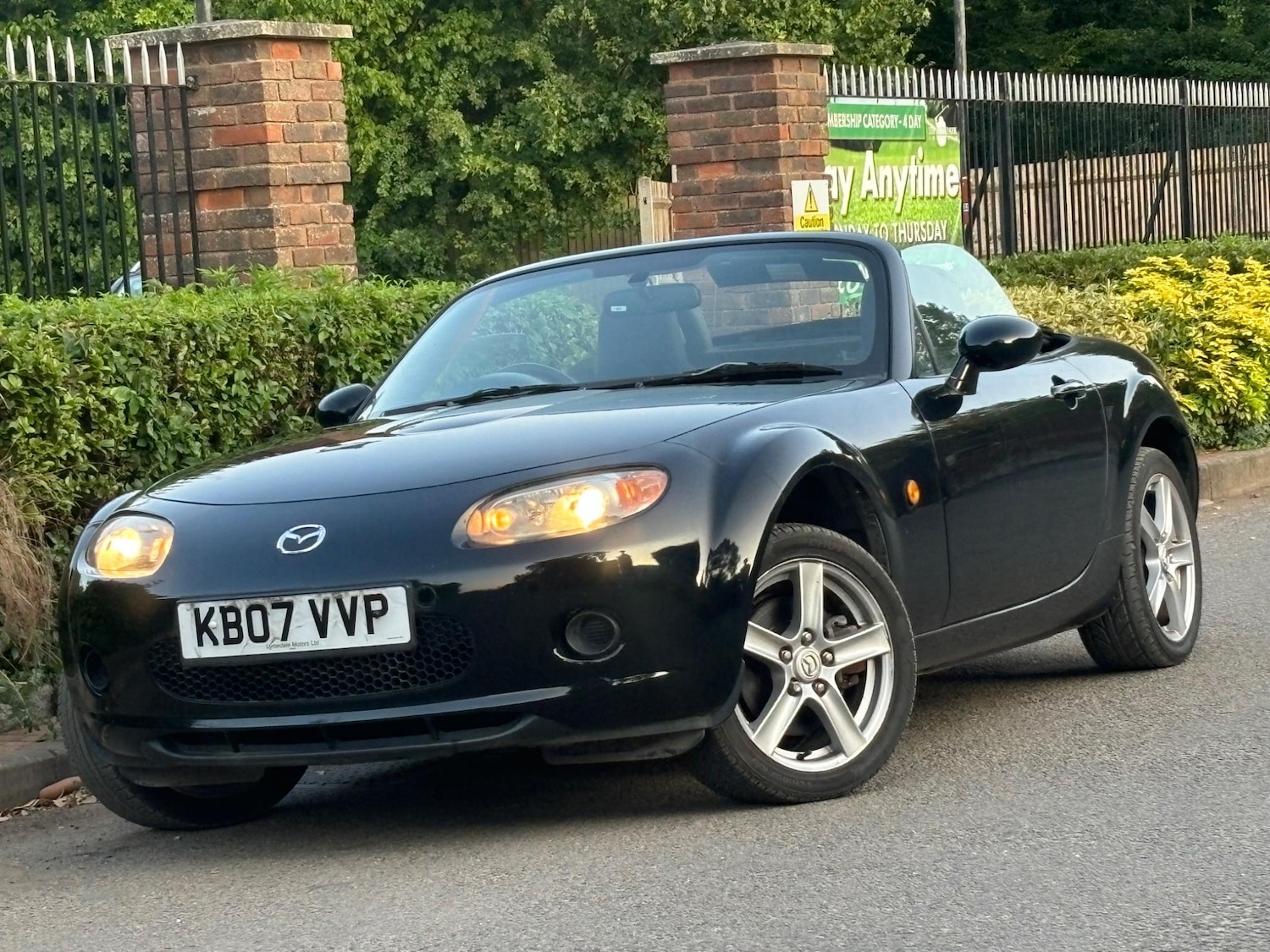 Used Mazda MX-5 2007 for sale - 76121802: Photo 2