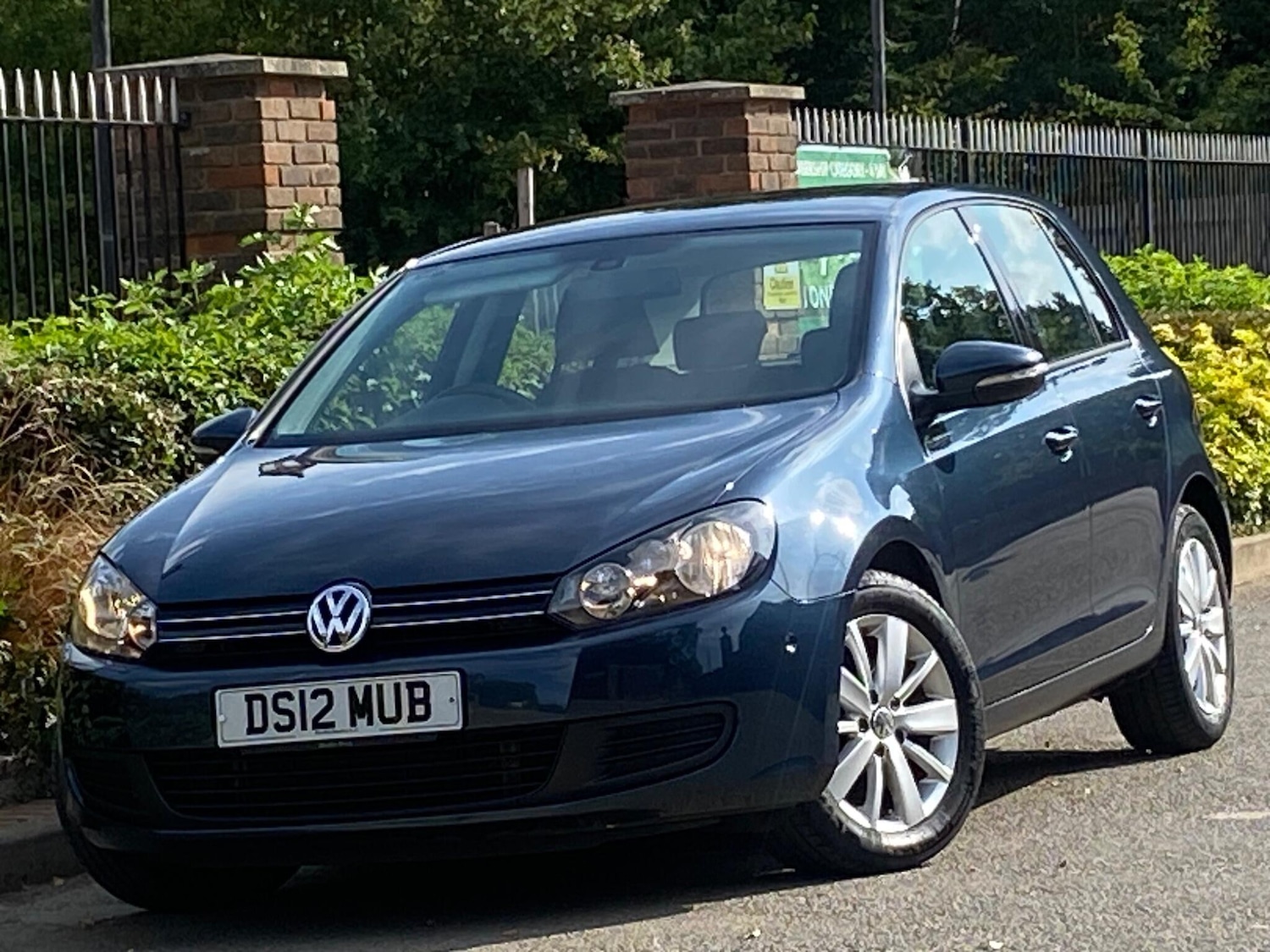 Used Volkswagen Golf 2012 for sale - 76121801: Photo 2