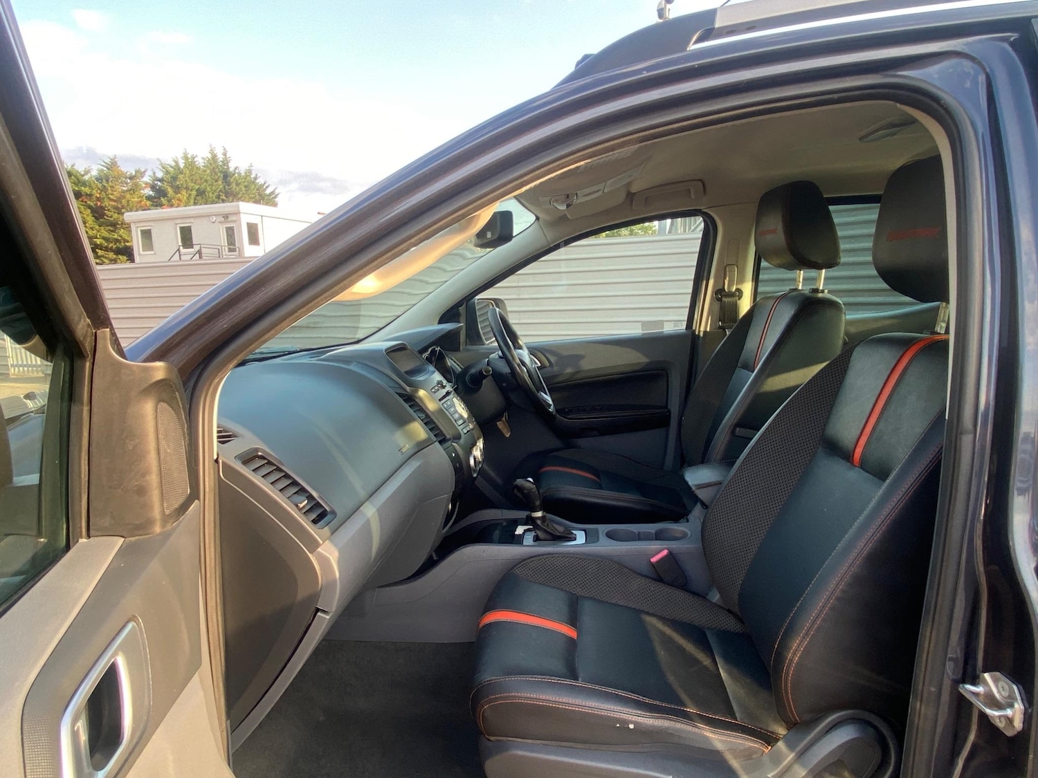 Used Ford Ranger 2015 for sale - 76122105: Photo 38