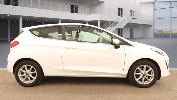 Used Ford Fiesta 2018 for sale - 76122162: Photo 3