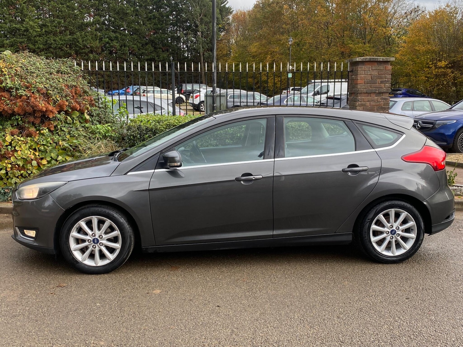 Used Ford Focus 2017 for sale - 76498897: Photo 4