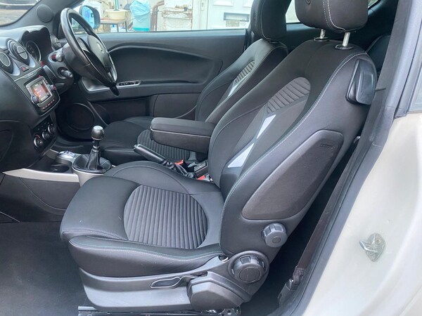 Used Alfa Romeo MiTo 2013 for sale - 76121329: Photo 75