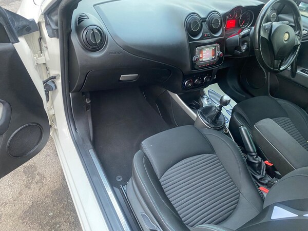 Used Alfa Romeo MiTo 2013 for sale - 76121329: Photo 76
