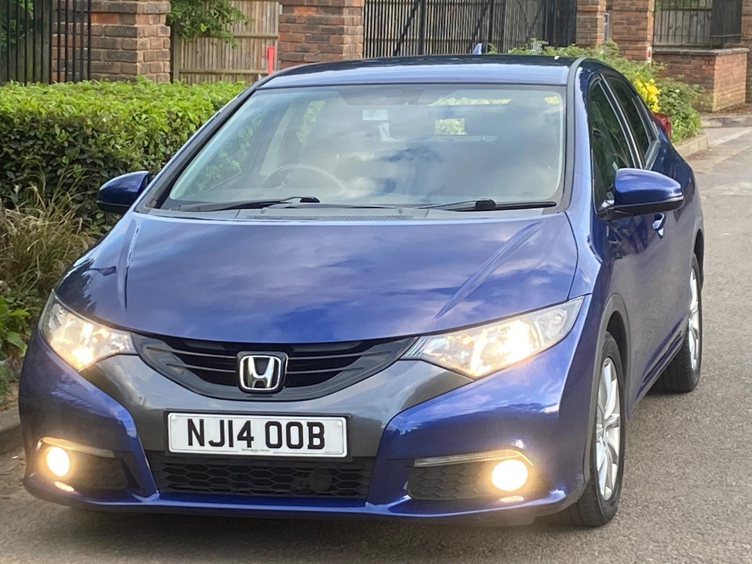 Used Honda Civic 2014 for sale - 76121525: Photo 2