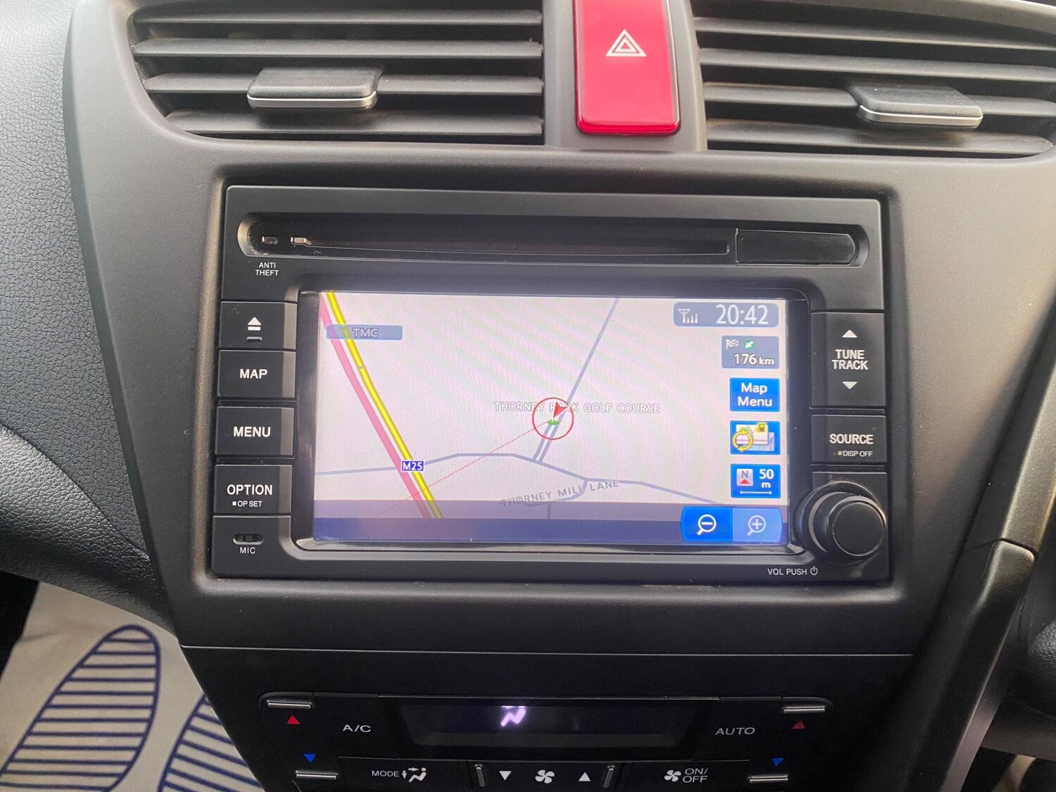 Used Honda Civic 2014 for sale - 76121525: Photo 29