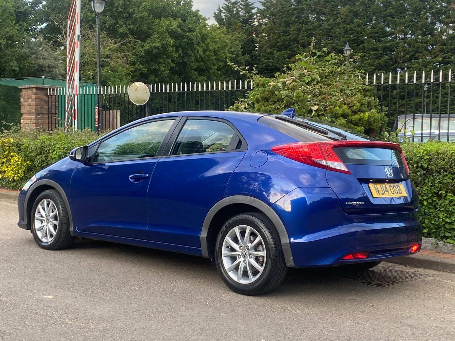 Used Honda Civic 2014 for sale - 76121525: Photo 60