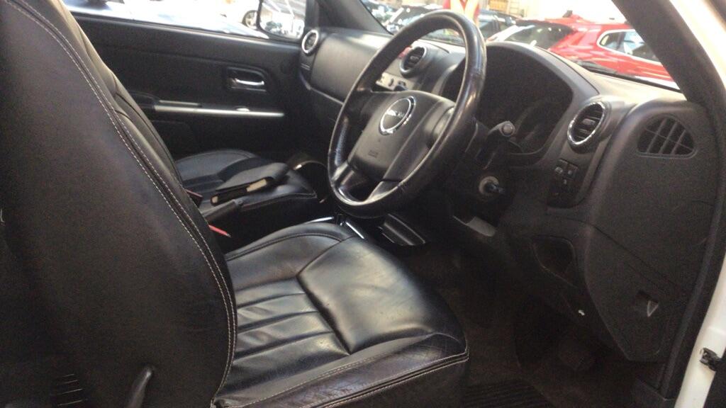 Used Isuzu Rodeo 2011 for sale - 76121457: Photo 9