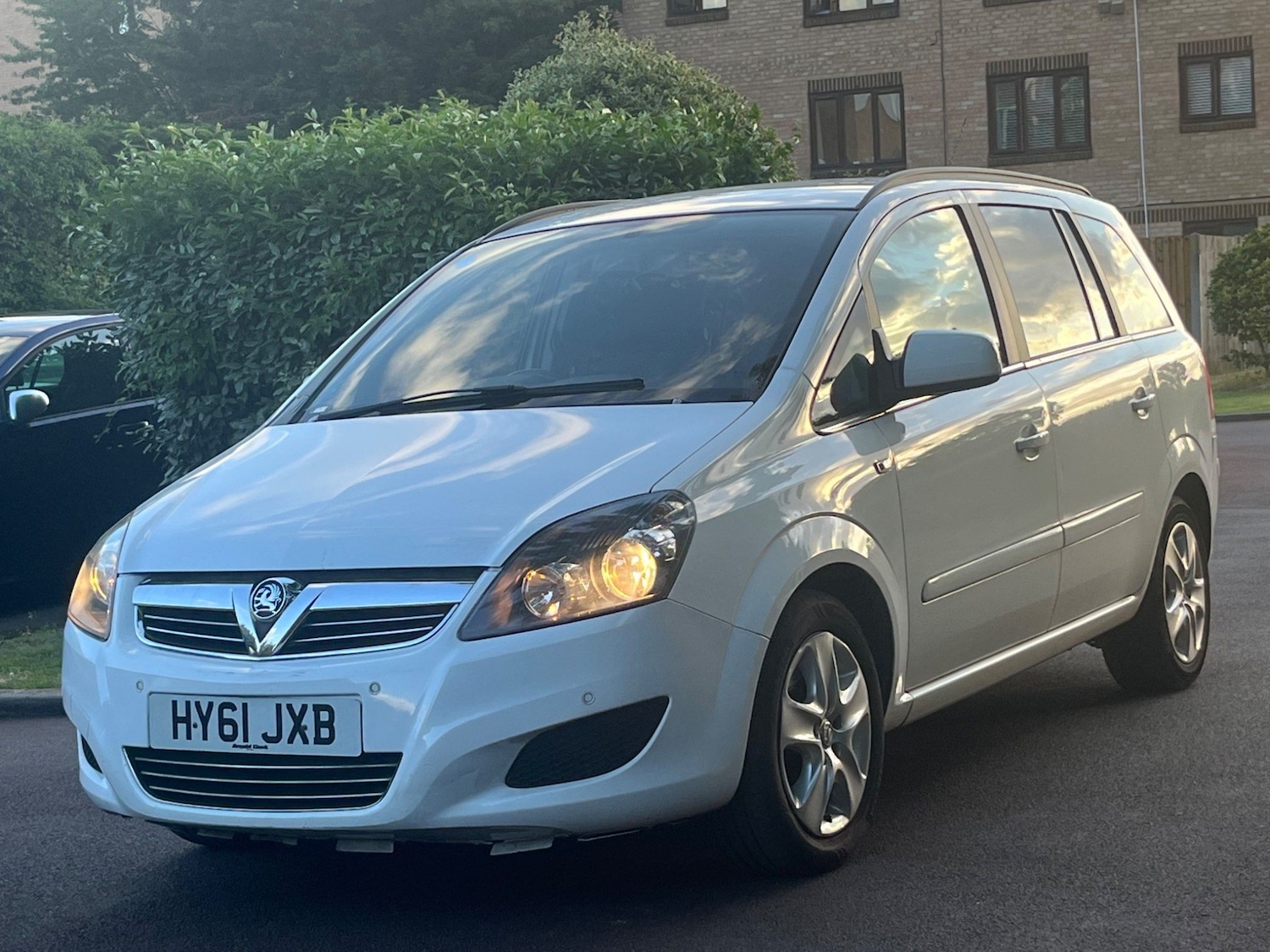 Used Vauxhall Zafira 2011 for sale - 76121820: Photo 16
