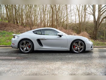 Used Porsche 718 Cayman 2024 for sale - 79699567: Photo