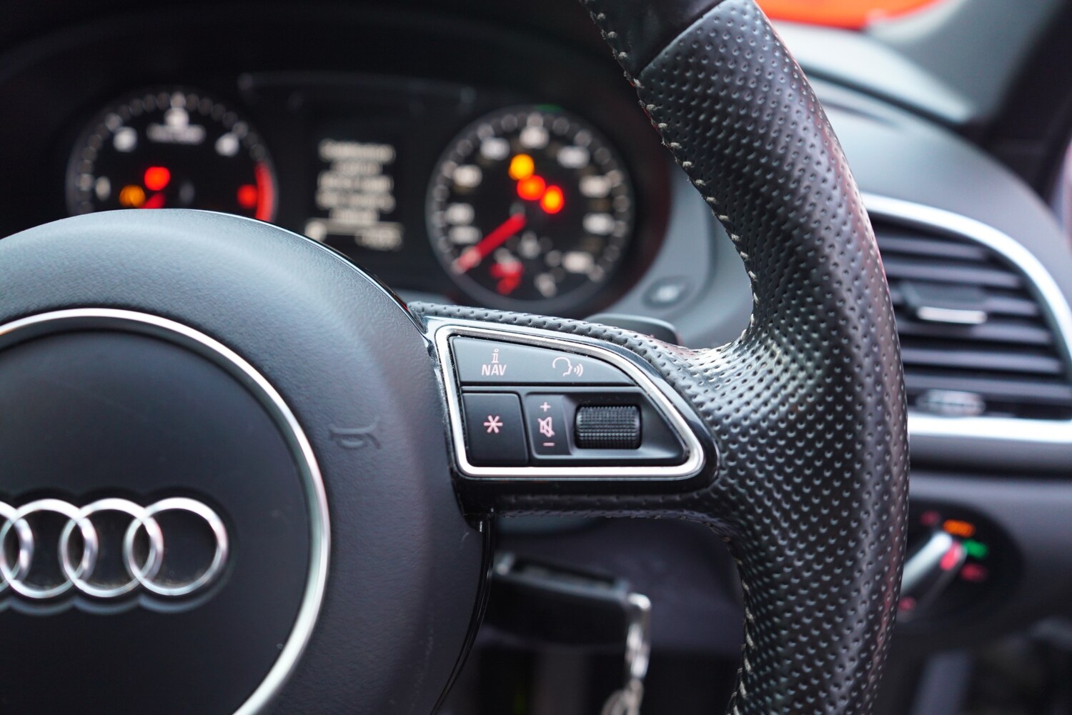 Used Audi Q3 2015 for sale - 77493778: Photo 50