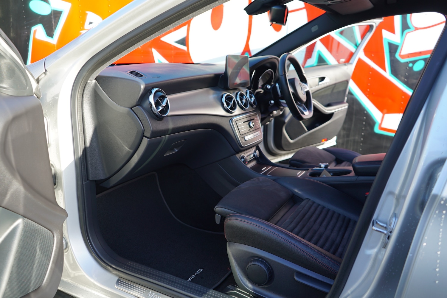 Used Mercedes-Benz GLA 2018 for sale - 76046951: Photo 77