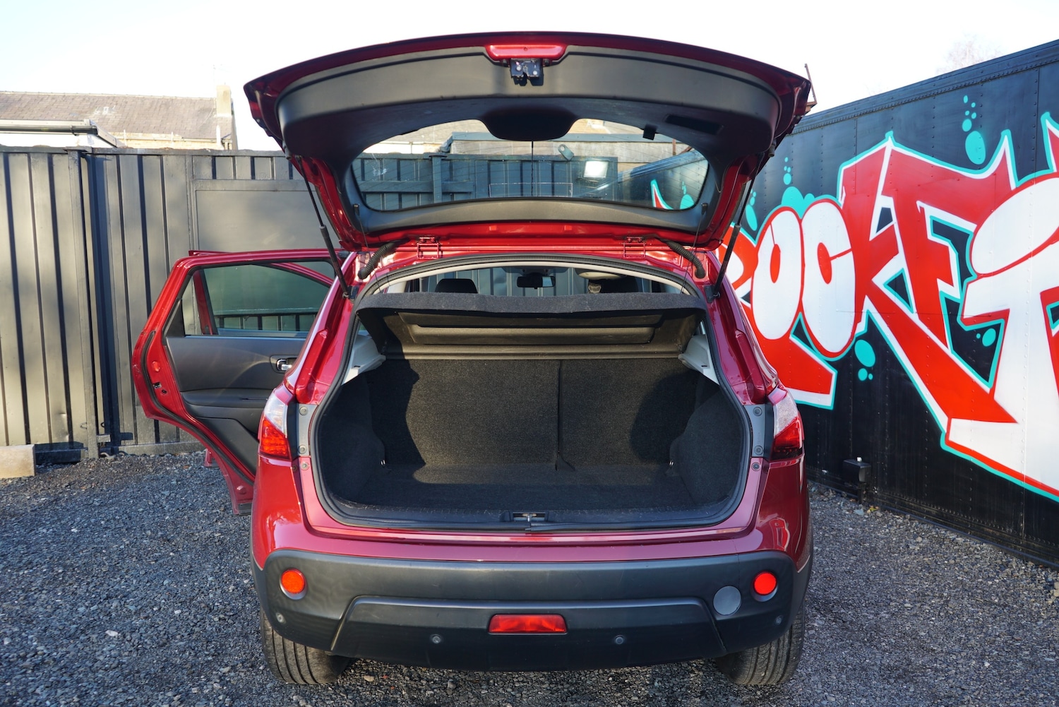 Used Nissan Qashqai 2013 for sale - 76641661: Photo 17