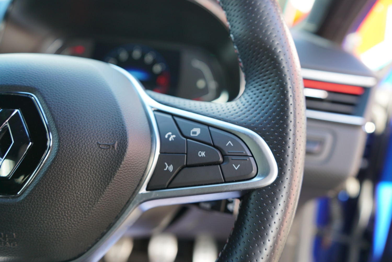 Used Renault Clio 2022 for sale - 77654106: Photo 47