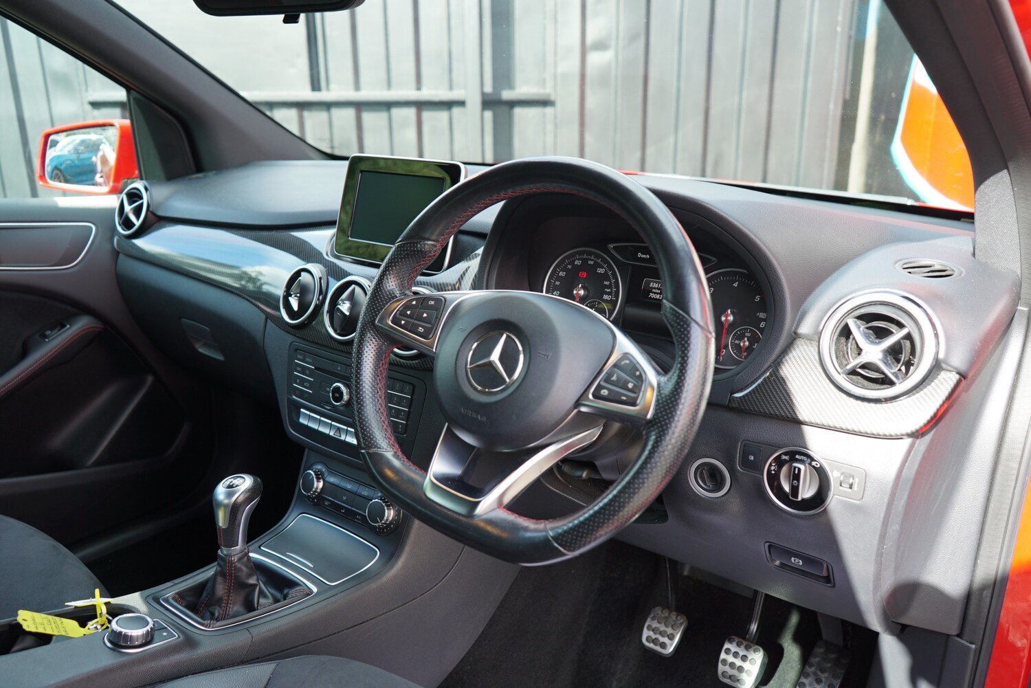 Used Mercedes-Benz B-Class 2015 for sale - 75987310: Photo 36