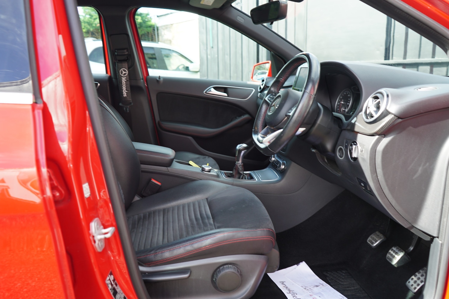 Used Mercedes-Benz B-Class 2015 for sale - 75987310: Photo 40