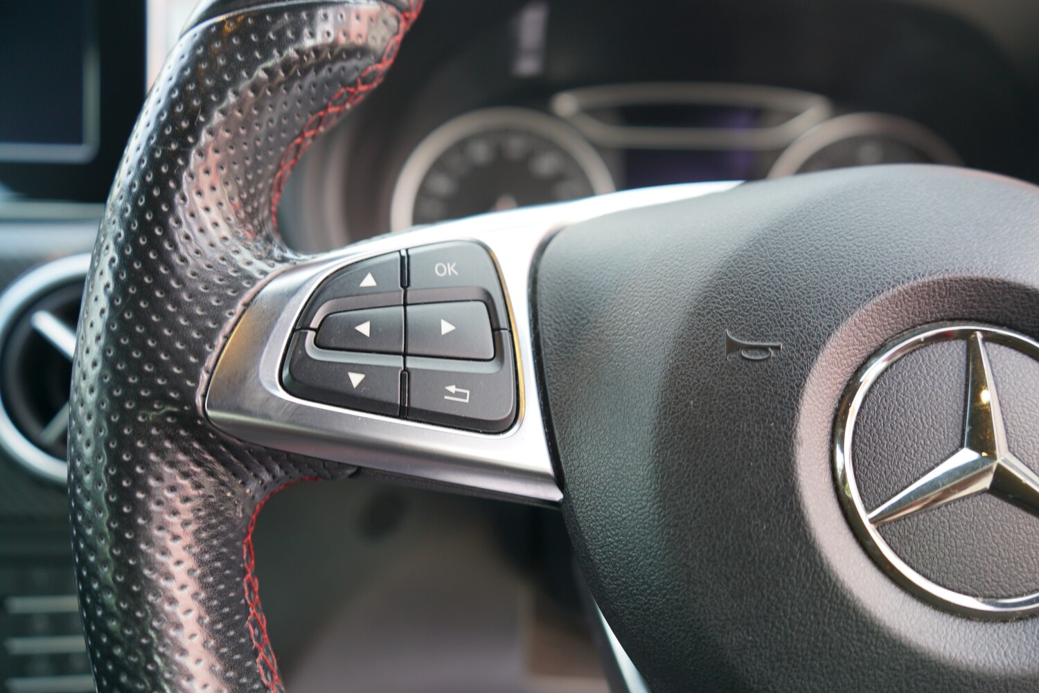 Used Mercedes-Benz B-Class 2015 for sale - 75987310: Photo 48