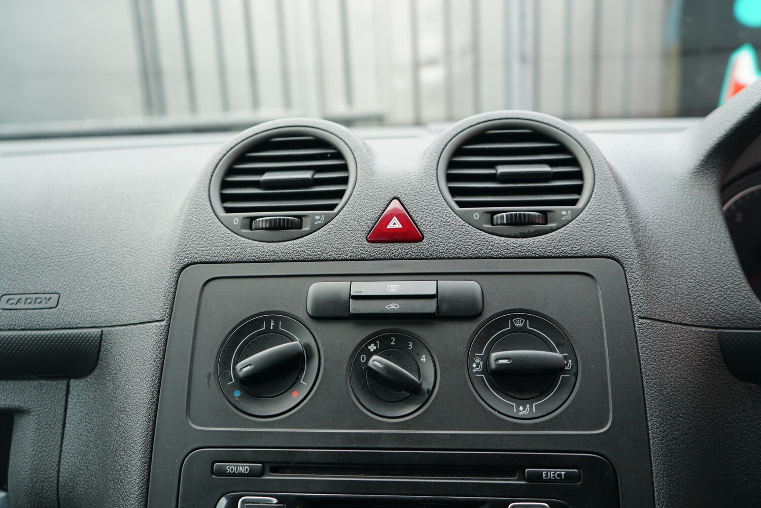 Used Volkswagen Caddy 2015 for sale - 77779425: Photo 50