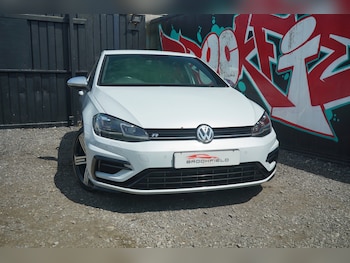 Used Volkswagen Golf 2017 for sale - 79406083: Photo