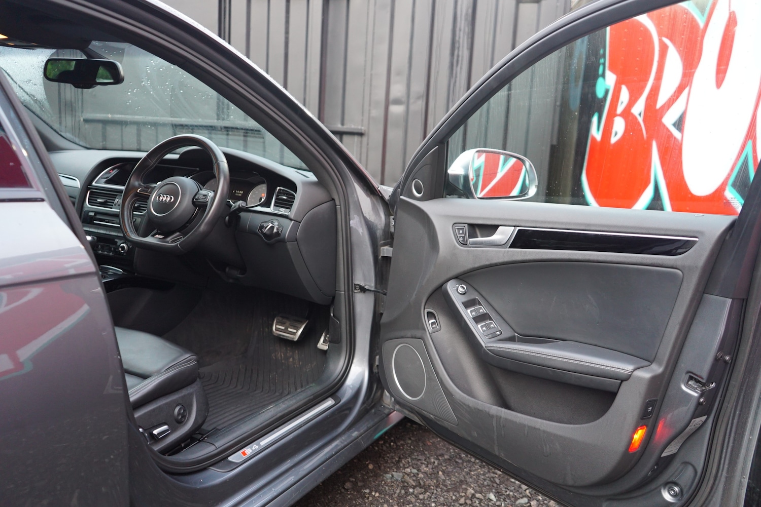 Used Audi S4 Avant 2014 for sale - 76691756: Photo 25