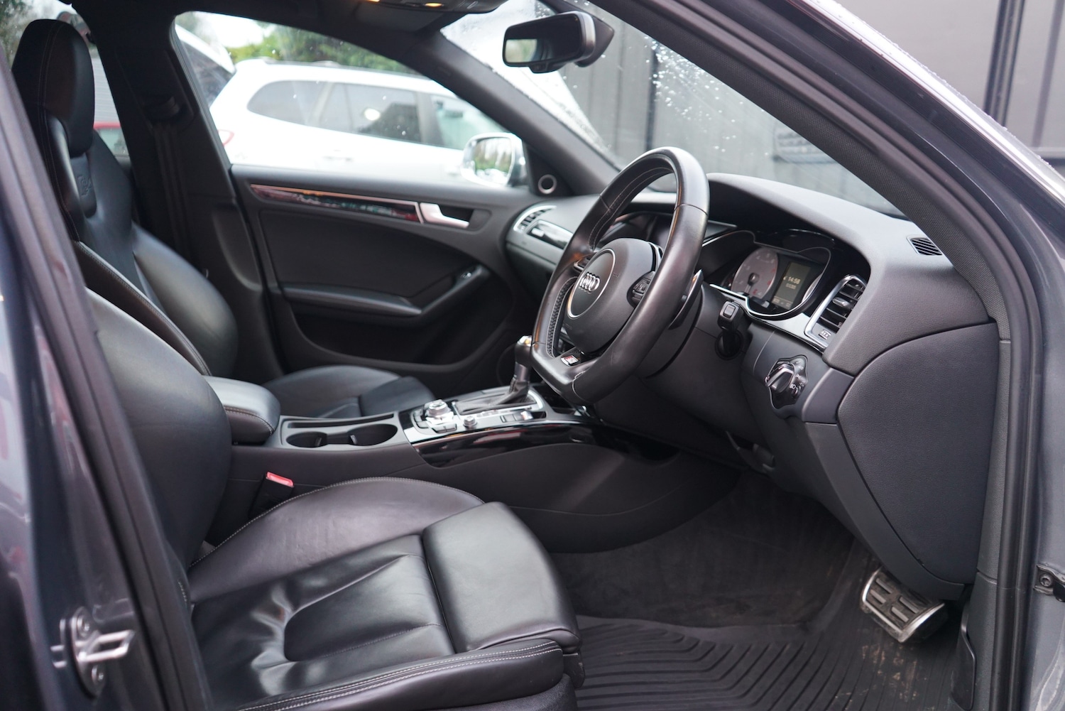 Used Audi S4 Avant 2014 for sale - 76691756: Photo 30