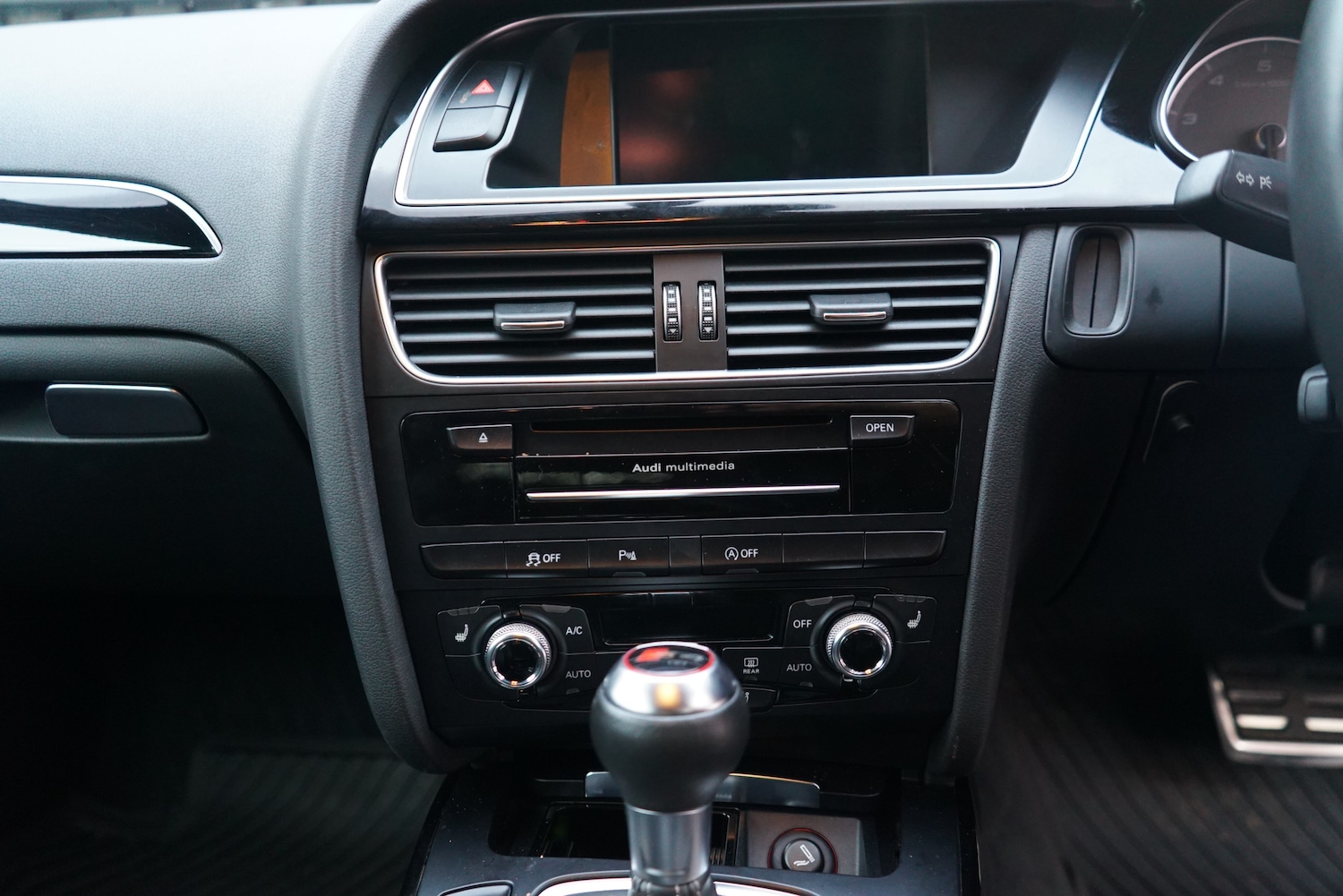 Used Audi S4 Avant 2014 for sale - 76691756: Photo 38