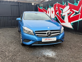 Used Mercedes-Benz A-Class 2014 for sale - 76691757: Photo