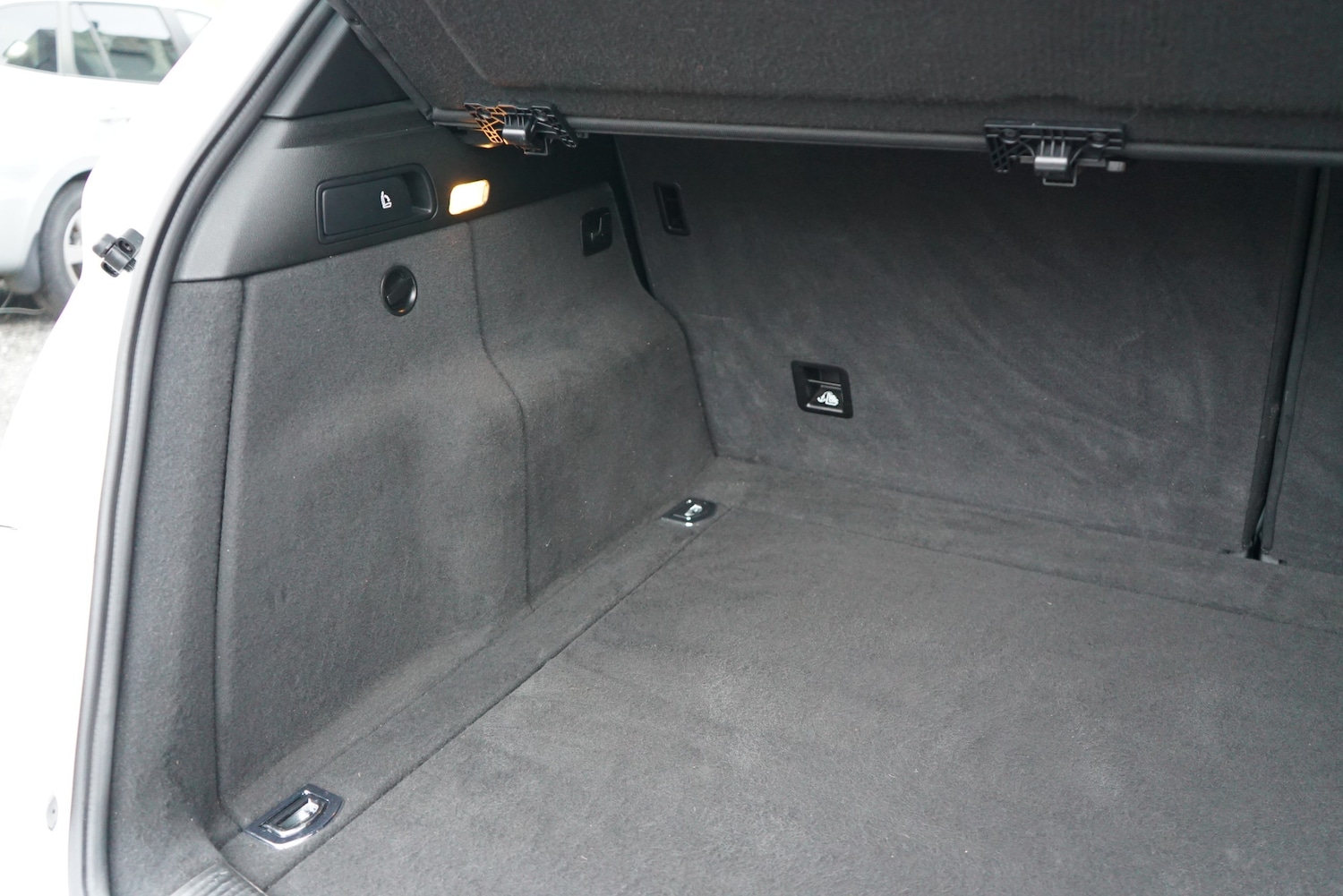 Used Audi Q5 2015 for sale - 77327294: Photo 24