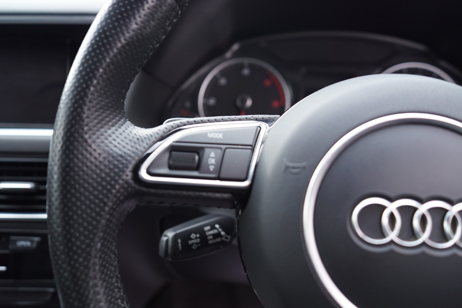 Used Audi Q5 2015 for sale - 77327294: Photo 54