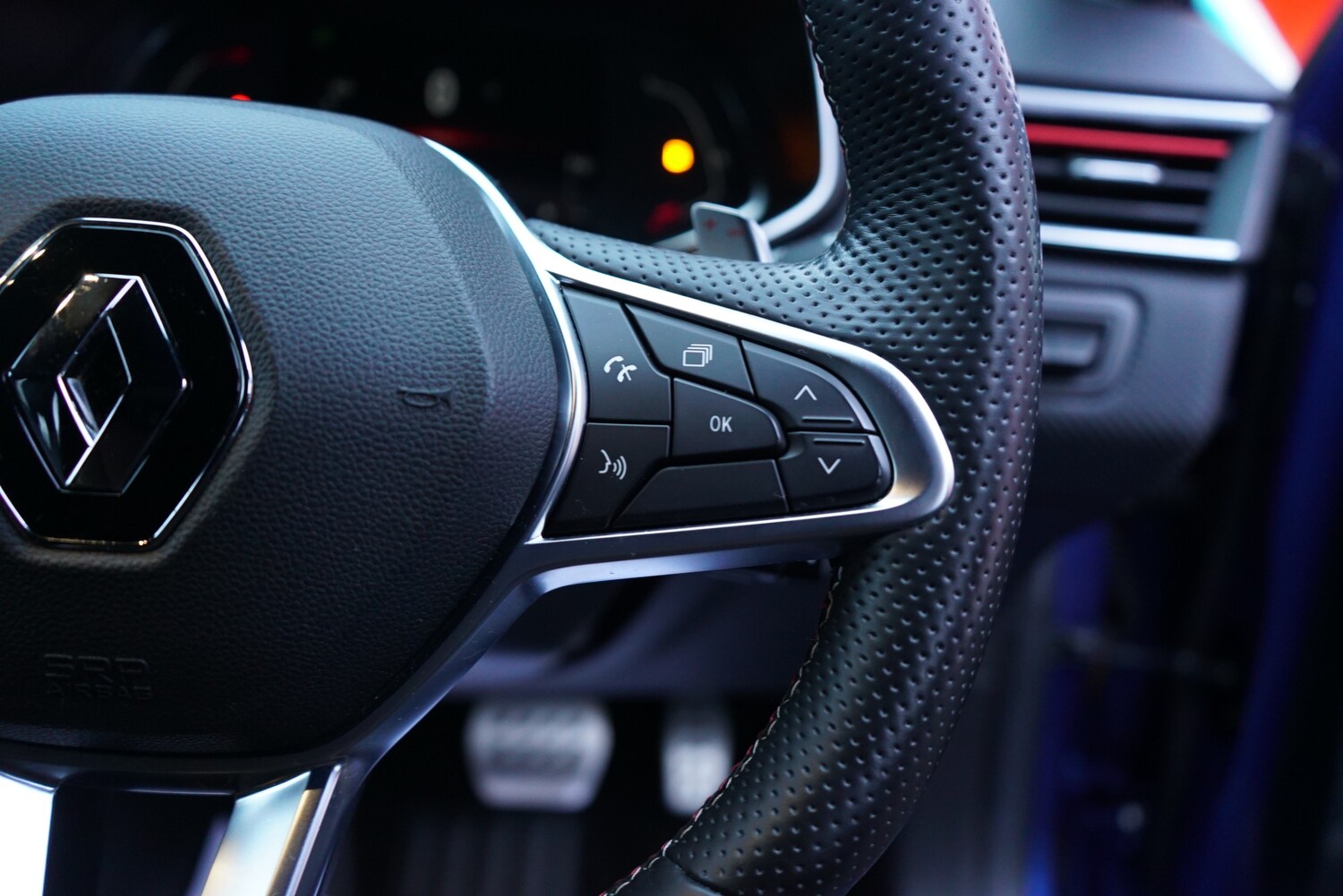 Used Renault Clio 2019 for sale - 76691755: Photo 21