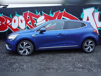 Used Renault Clio 2019 for sale - 76691755: Photo