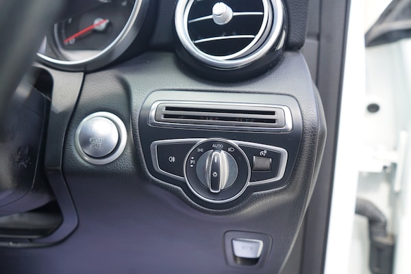 Used Mercedes-Benz GLC 2017 for sale - 75524732: Photo 40