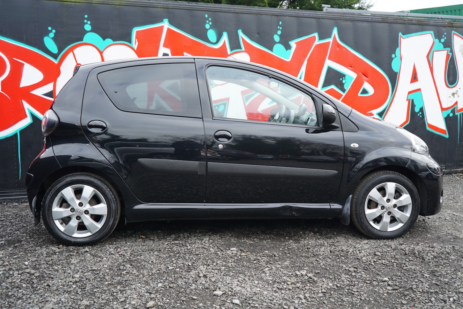 Used Toyota AYGO 2013 for sale - 77408840: Photo 24
