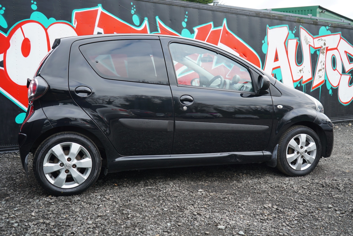 Used Toyota AYGO 2013 for sale - 77408840: Photo 25