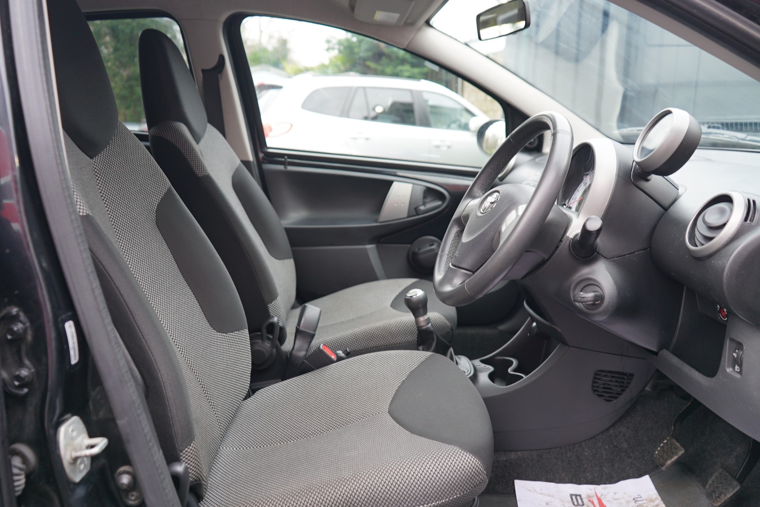 Used Toyota AYGO 2013 for sale - 77408840: Photo 35