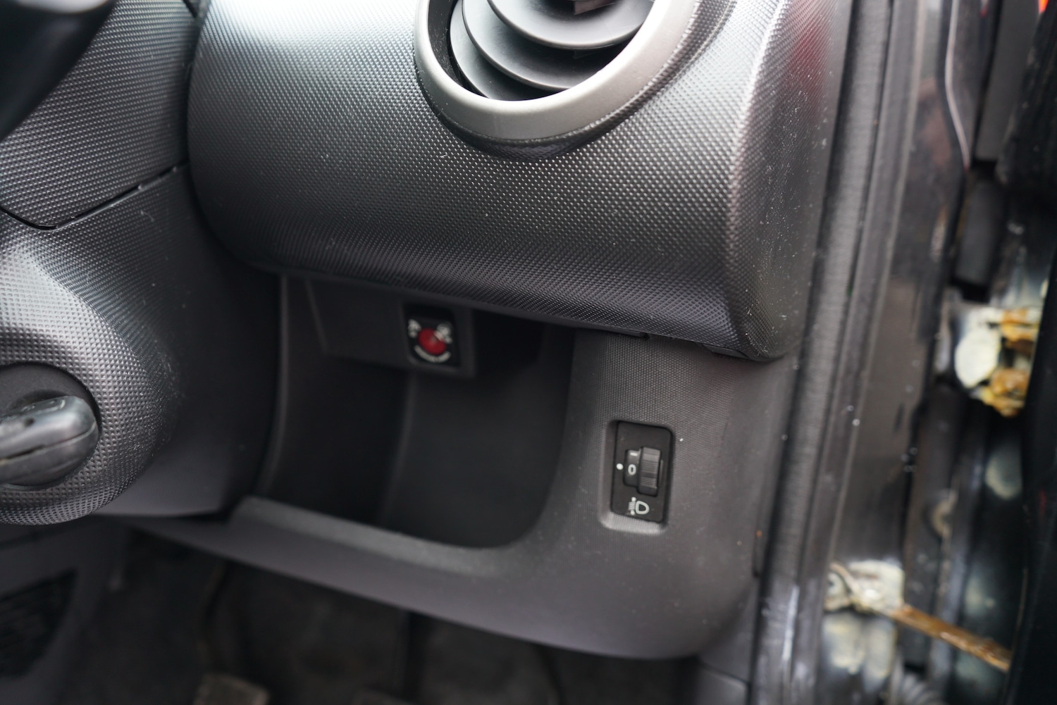 Used Toyota AYGO 2013 for sale - 77408840: Photo 39