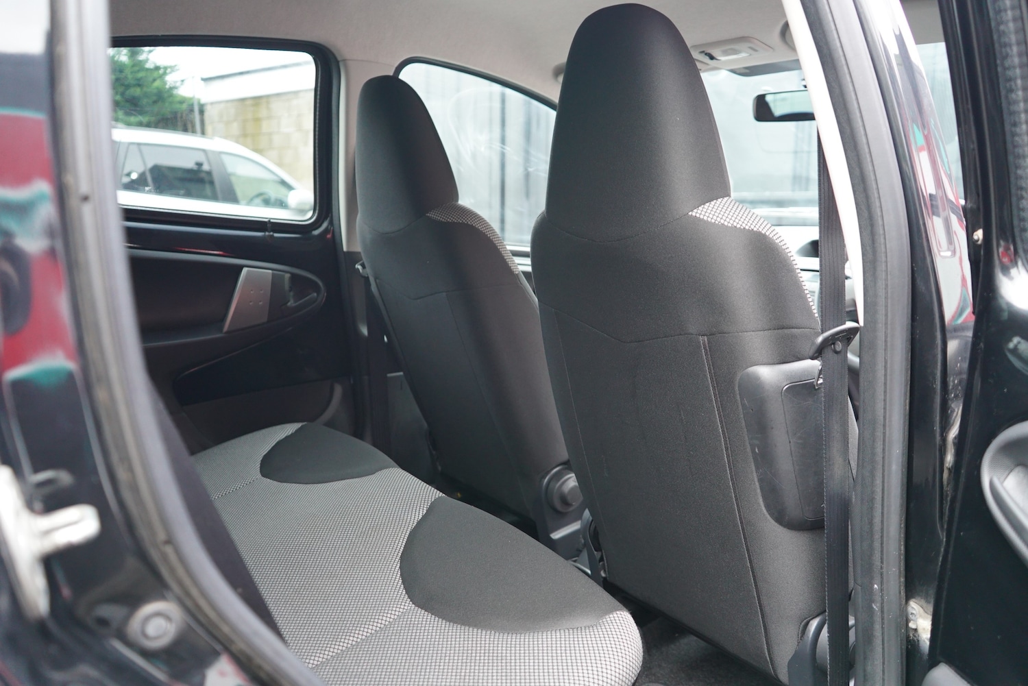 Used Toyota AYGO 2013 for sale - 77408840: Photo 47