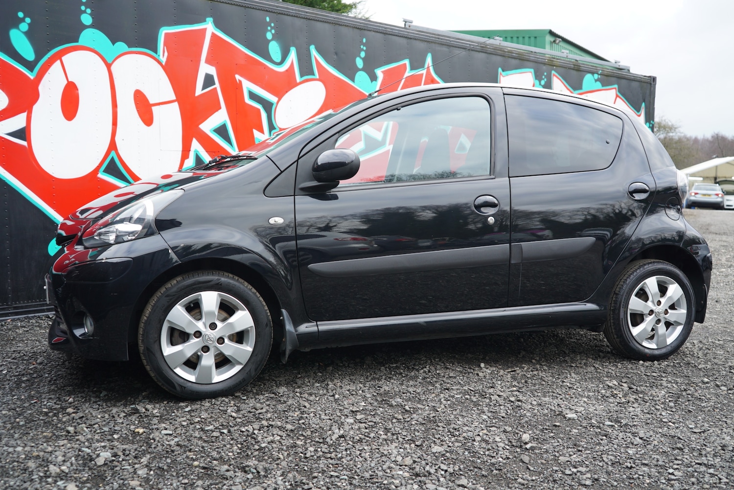 Used Toyota AYGO 2013 for sale - 77408840: Photo 9