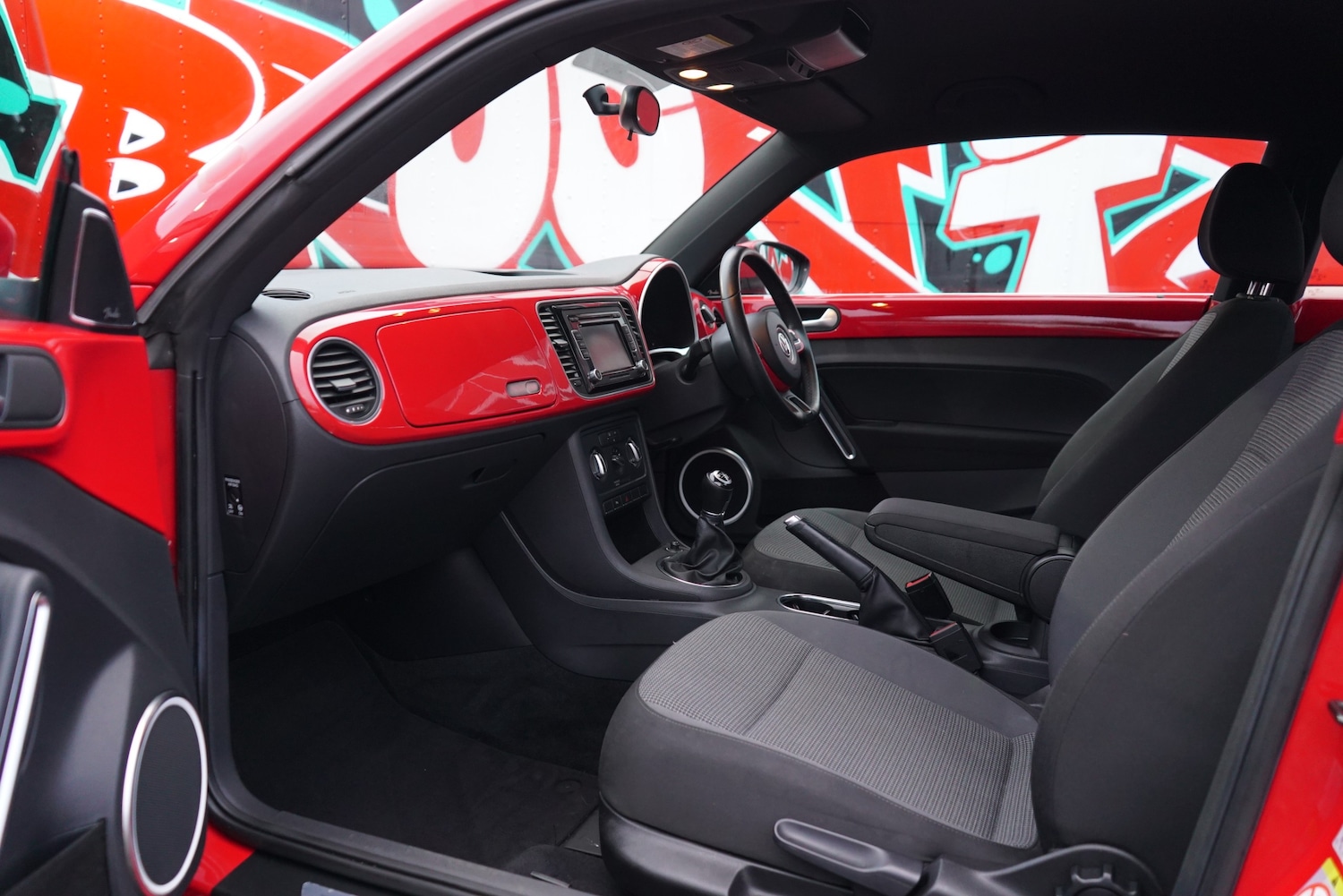 Used Volkswagen Beetle 2012 for sale - 77249353: Photo 63