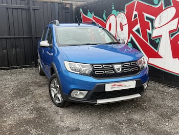 Used Dacia Sandero Stepway 2017 for sale - 79684713: Photo