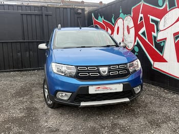 Used Dacia Sandero Stepway 2017 for sale - 79684713: Photo