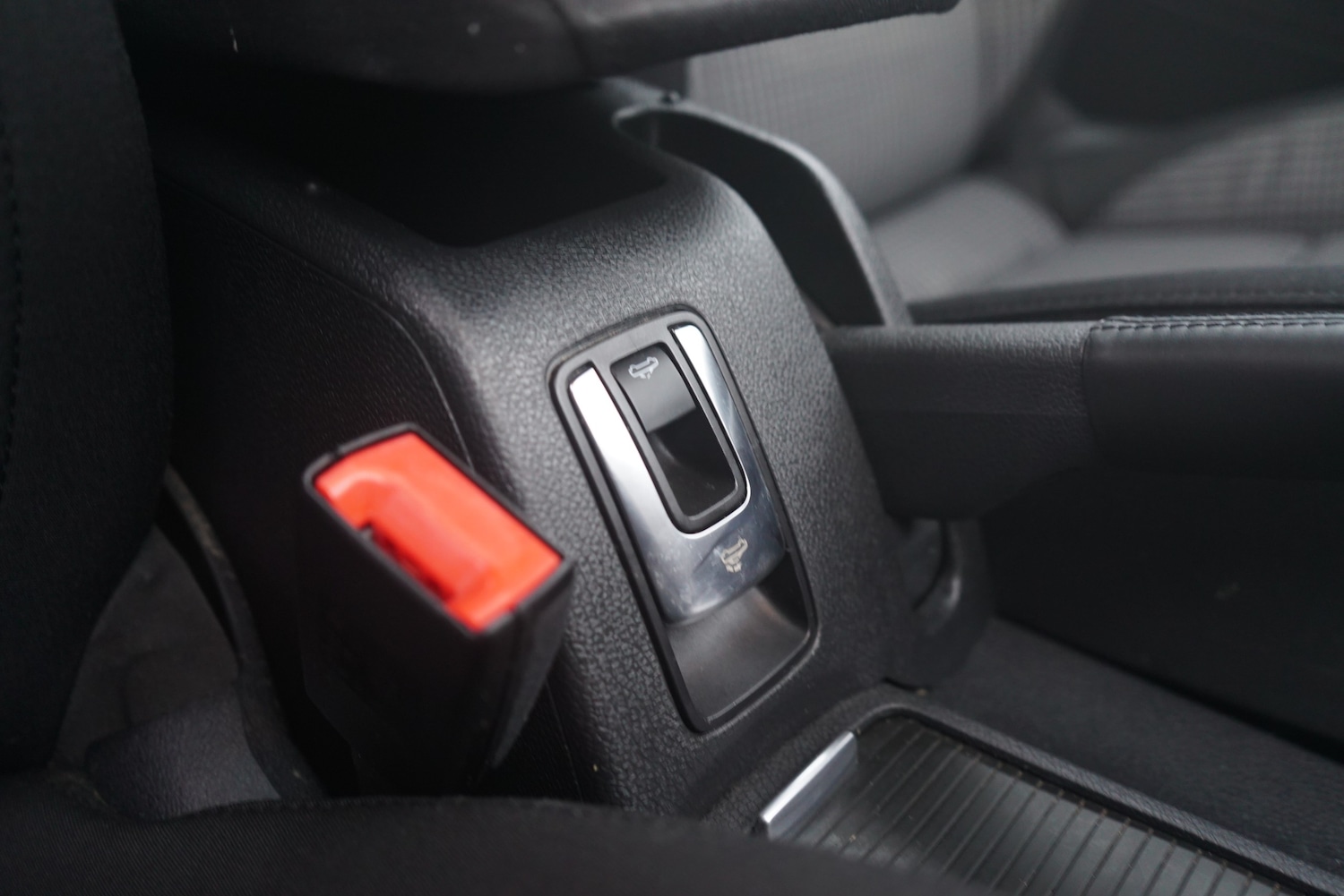 Used Volkswagen EOS 2010 for sale - 76985659: Photo 46