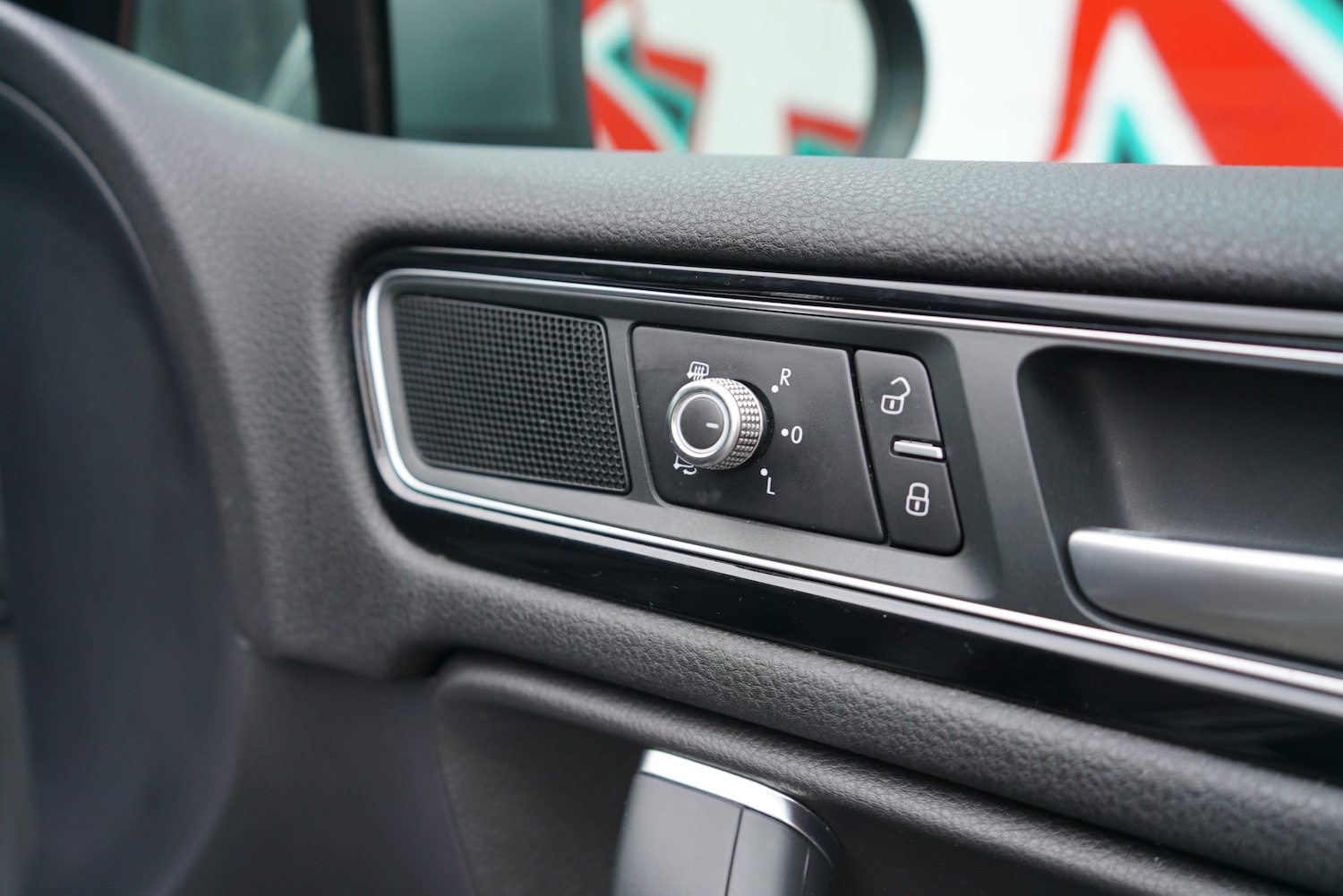 Used Volkswagen Touareg 2017 for sale - 76236907: Photo 36