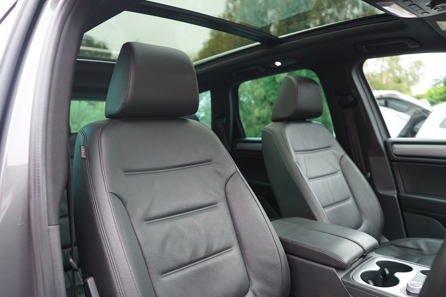 Used Volkswagen Touareg 2017 for sale - 76236907: Photo 43